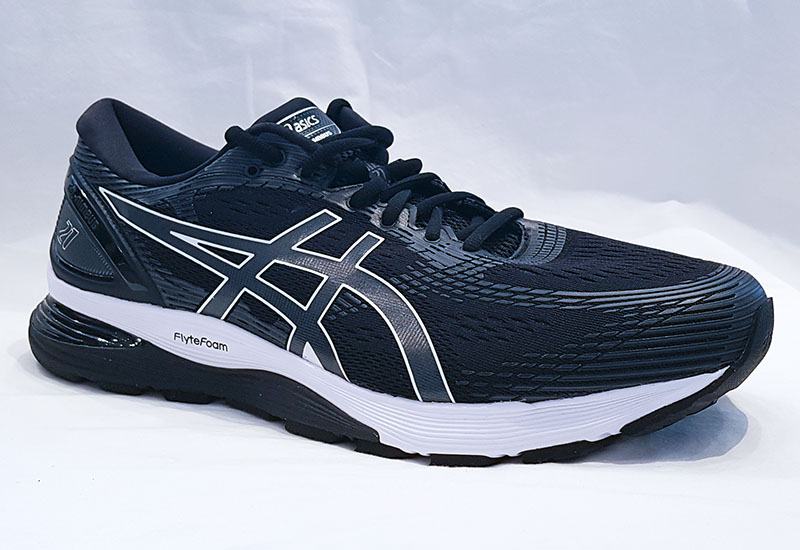 gel nimbus 21 black midnight