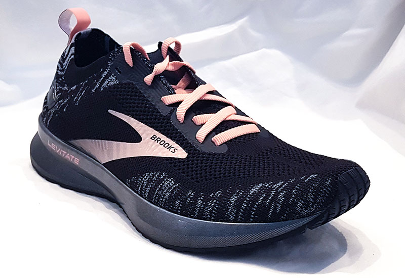 Brooks Levitate 4 Blacken Pearl, Black 