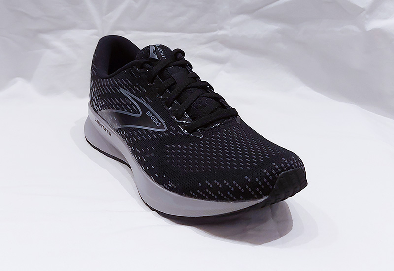 Brooks Levitate 5 Black, Ebony, Grey - (1103701D051) - Soles in Motion  Athletic